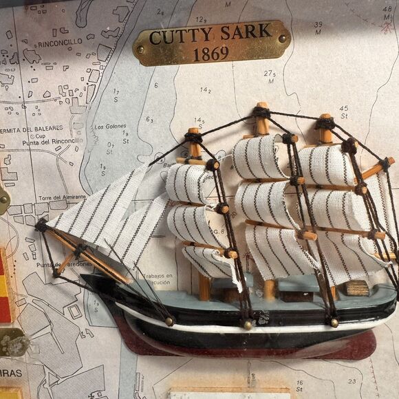 Nautical Wall Art - 1869 Cutty Sark Clipper Ship & Flag Display -19.5 " x 10" - Picture 5 of 11